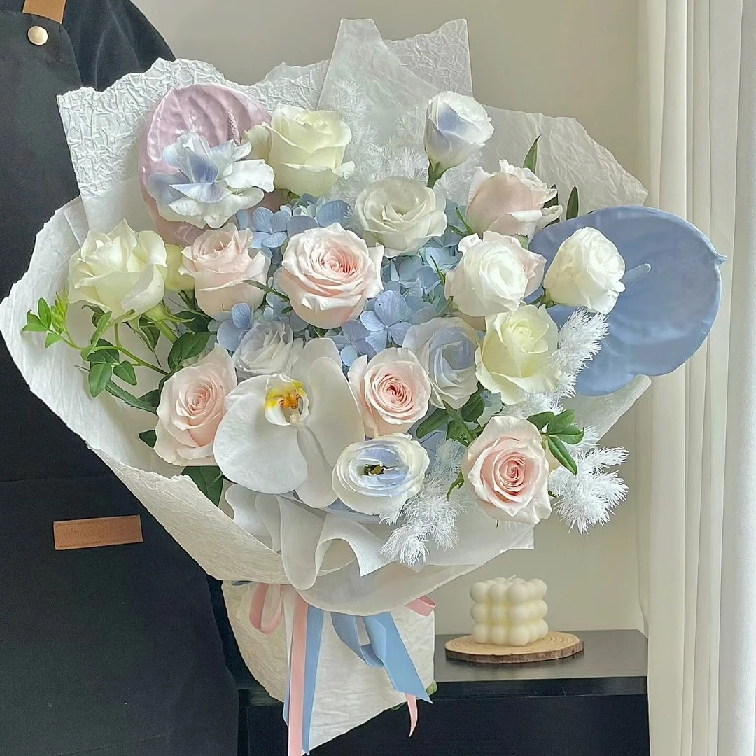 【心之所动】鲜花生日礼物6枝粉玫3枝白玫混搭桔梗蝴蝶兰花束3943款鲜花小时达同城配送同城花店免费送花上门
