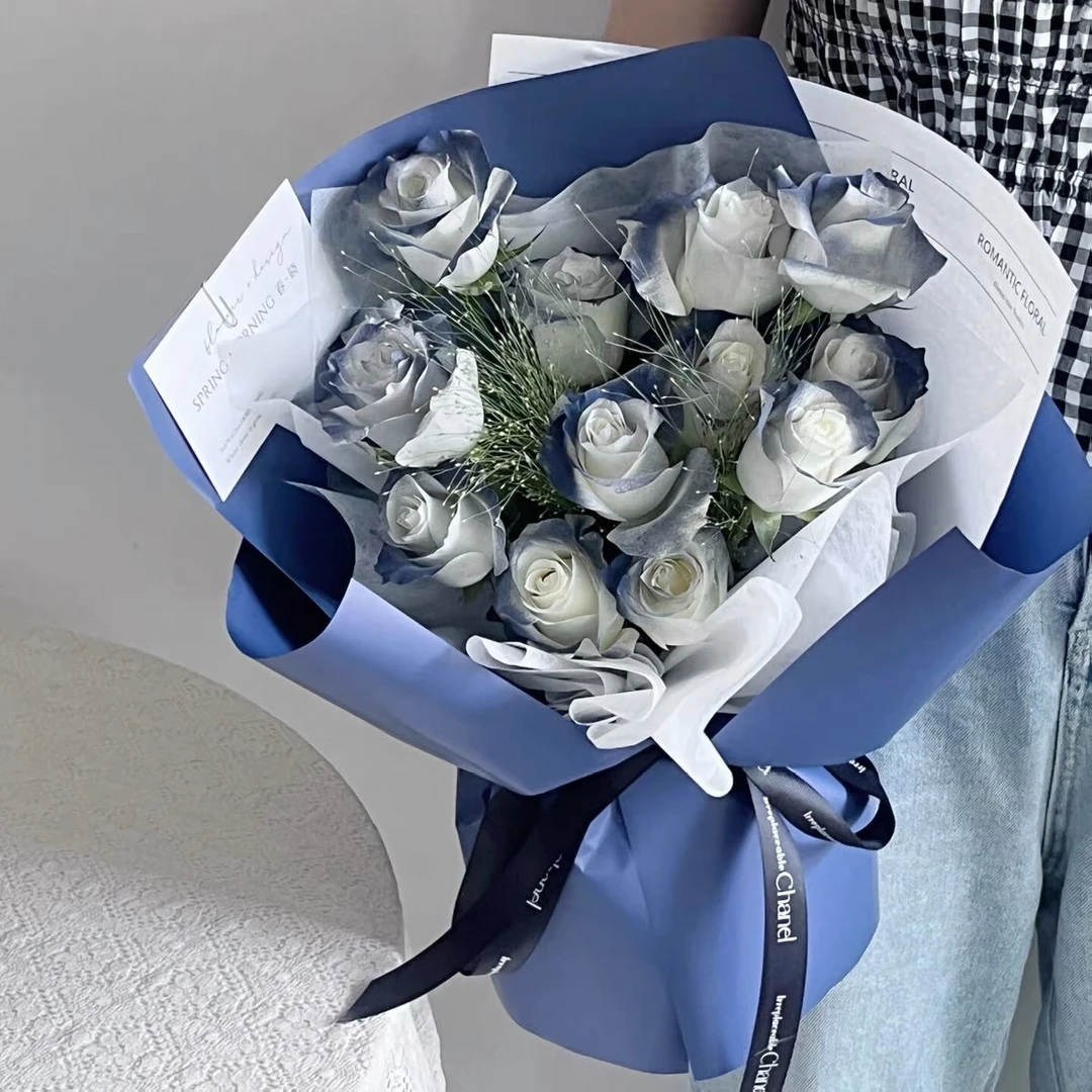 【漫天星辰】父亲节鲜花11枝白玫瑰染色宝石蓝玫瑰3993款鲜花小时达同城配送父亲送朋友生日鲜花同城配送