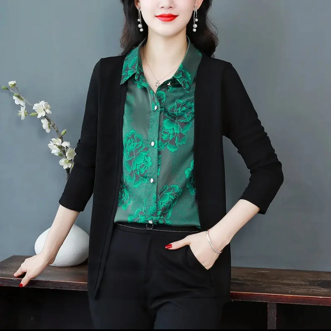 高档假两件衬衫女妈妈秋装拼接印花开衫长袖打底衫气质遮肚子上衣