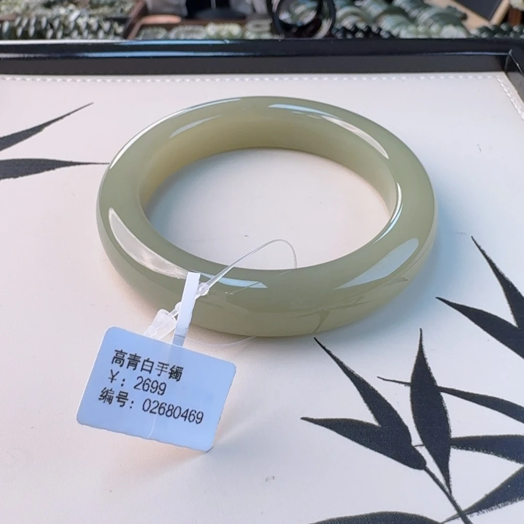 和田玉（糖玉）手串未镶嵌陈**?