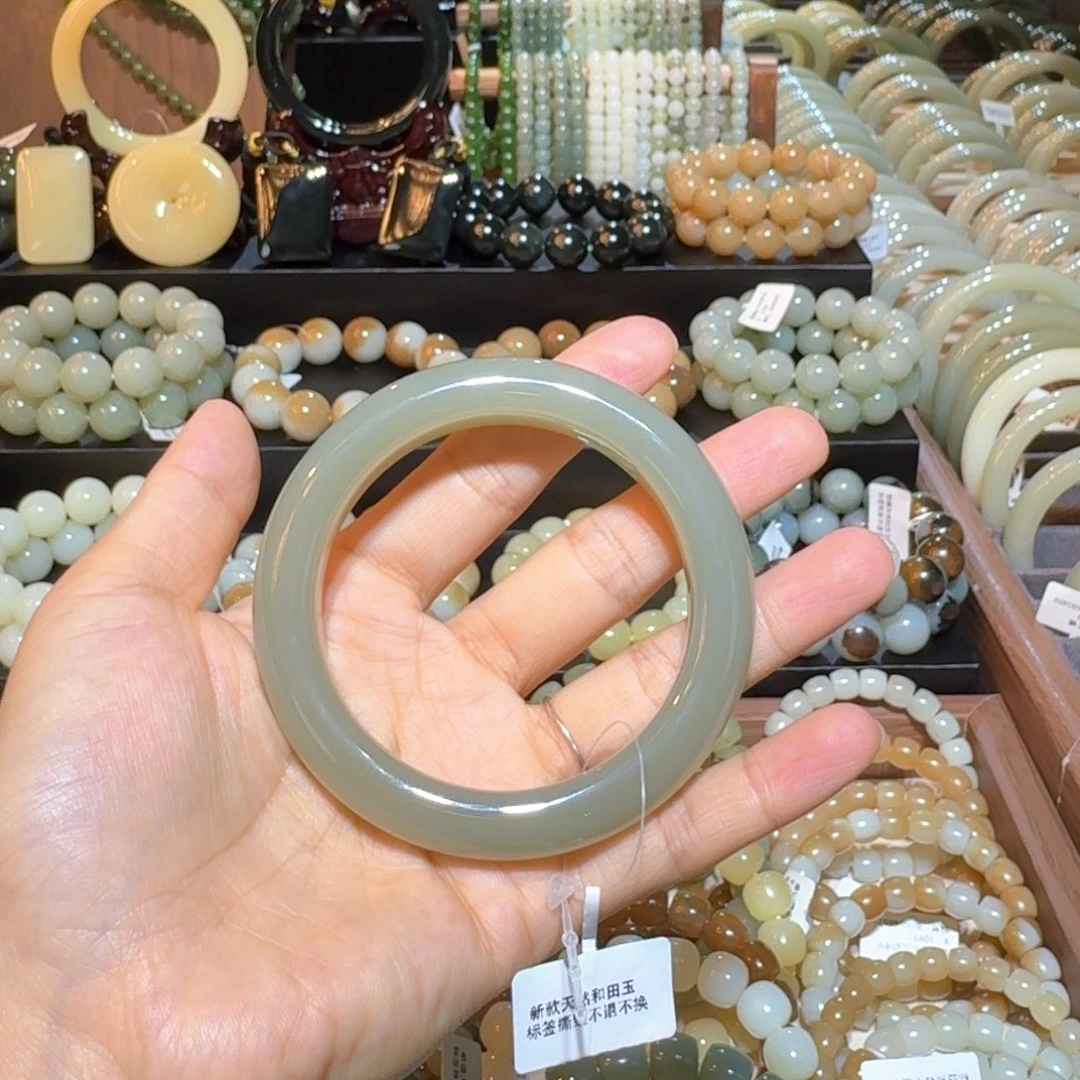 和田玉手串未镶嵌赤*