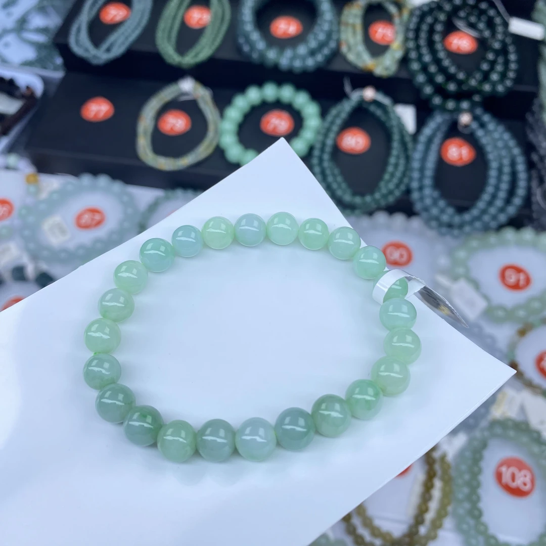天然缅甸翡翠A货卡8细糯超浓果绿手串青色手链
