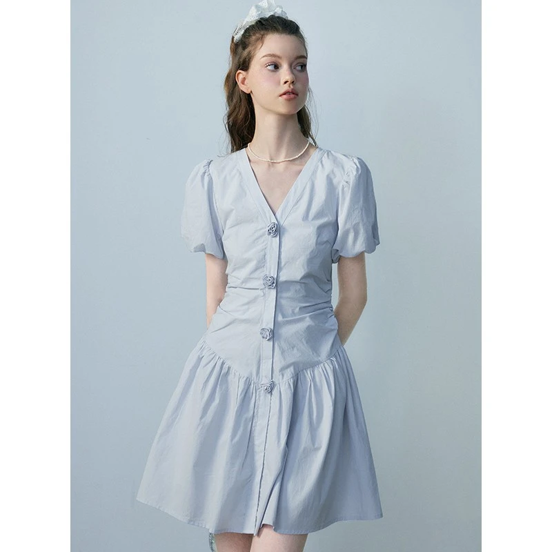 【夏日宁静】夏季新款小众独特简约设计感V领立体小个子女装连衣裙