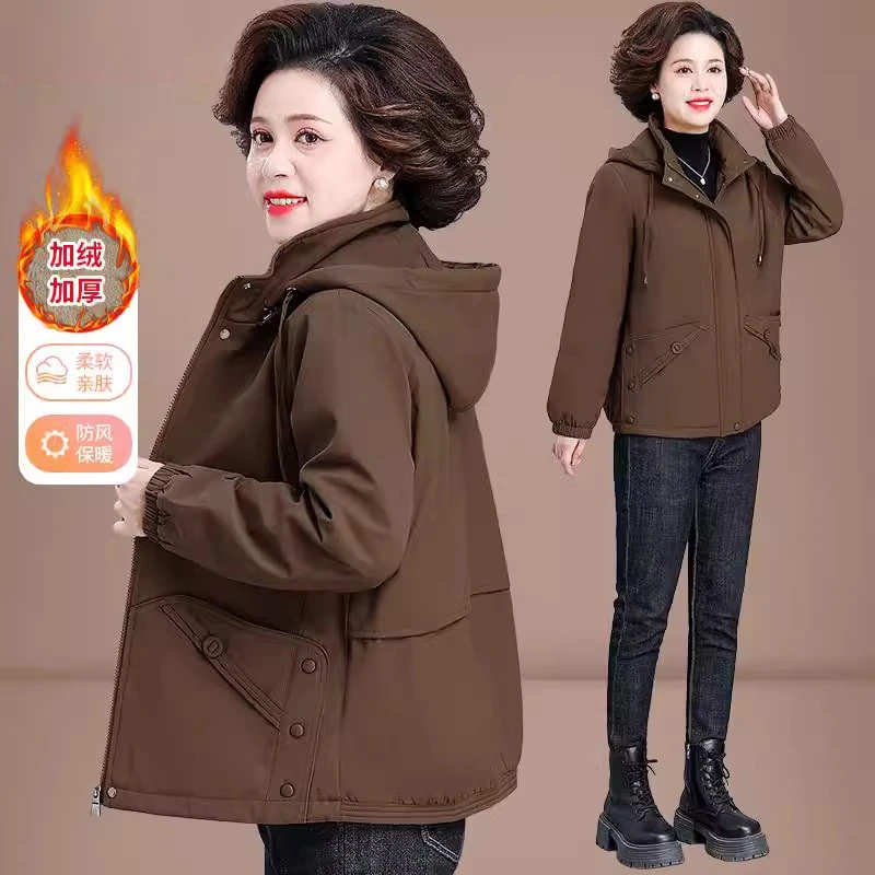 50多岁妈妈秋冬新款加绒加厚外套中老年女士冬装时尚保暖夹克棉服