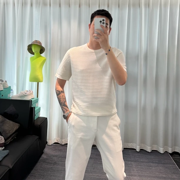 费萨3062立体机理感针织圆领短袖T立体感舒适宽松透气轻奢弹力