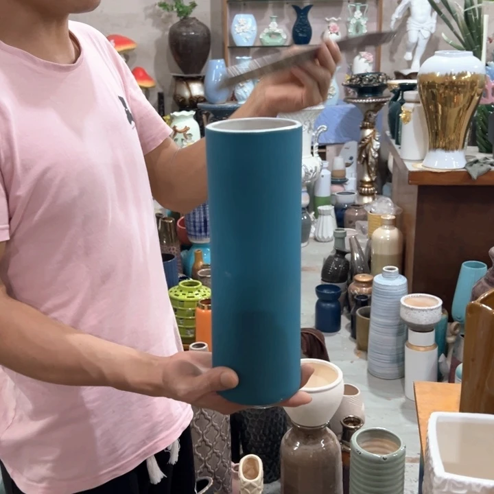 瓶高度29厘米口径8厘米摩擦