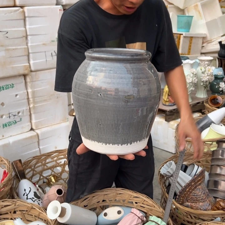 瓶高度25厘米口径13厘米针眼微瑕