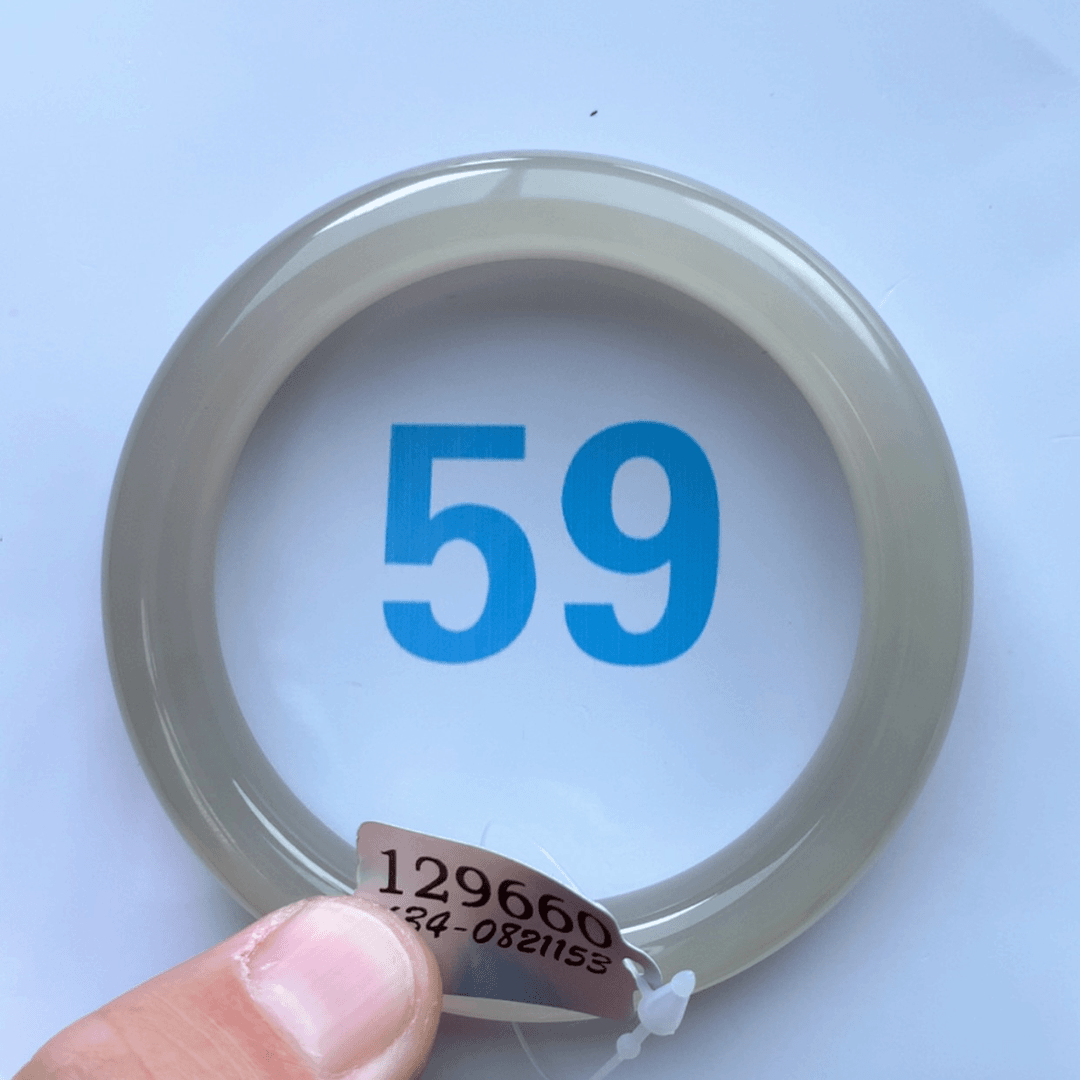 【闪购商品】和田玉手镯未镶嵌小*儿