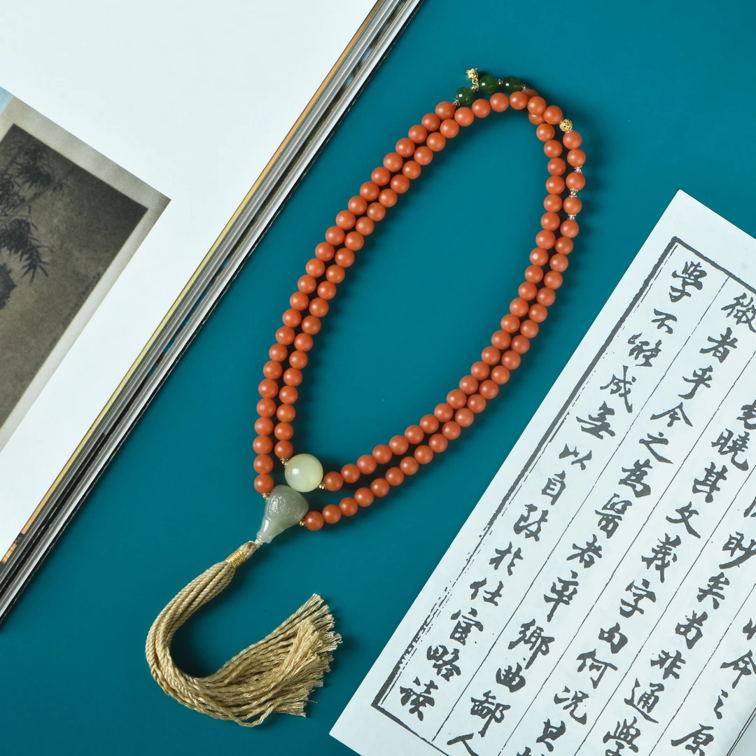 南红0.6脖挂和田玉吊坠款18k金