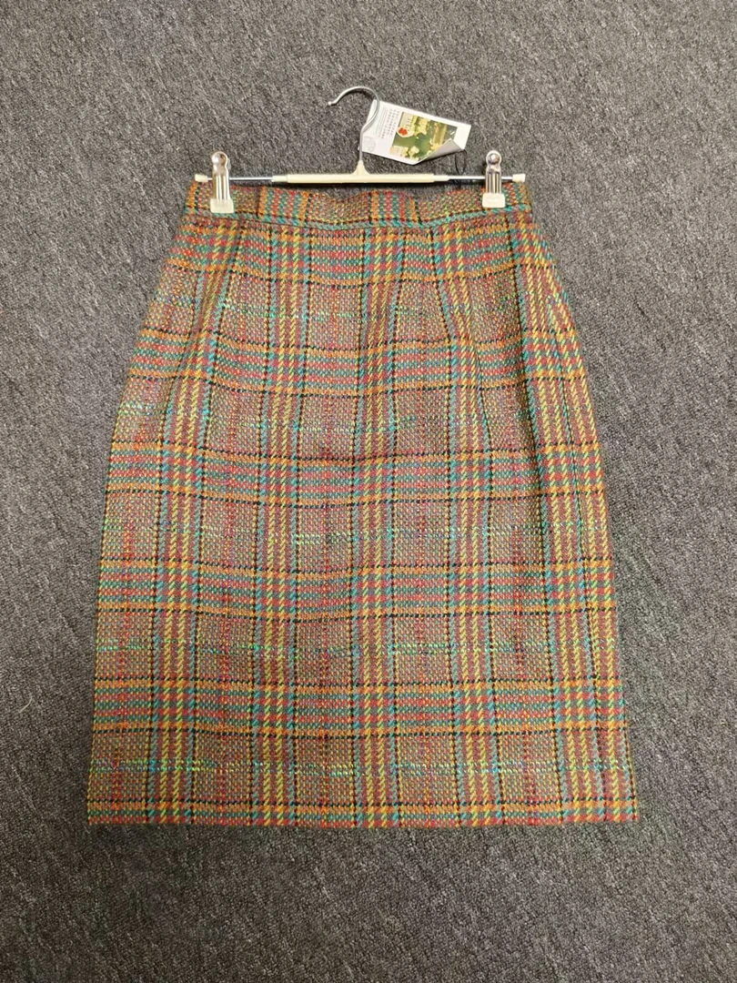 复古时尚秋冬款半裙气质显瘦日系白毛料女士修身毛呢包臀裙