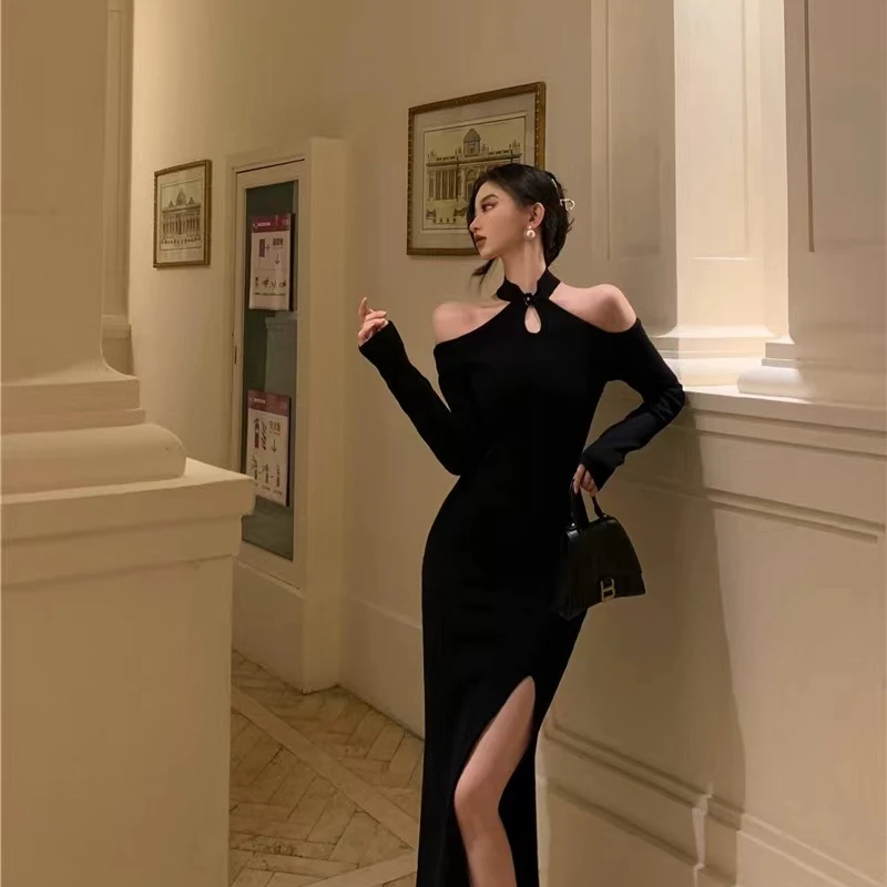 法式复古针织连衣裙长袖立领修身显瘦性感镂空长裙