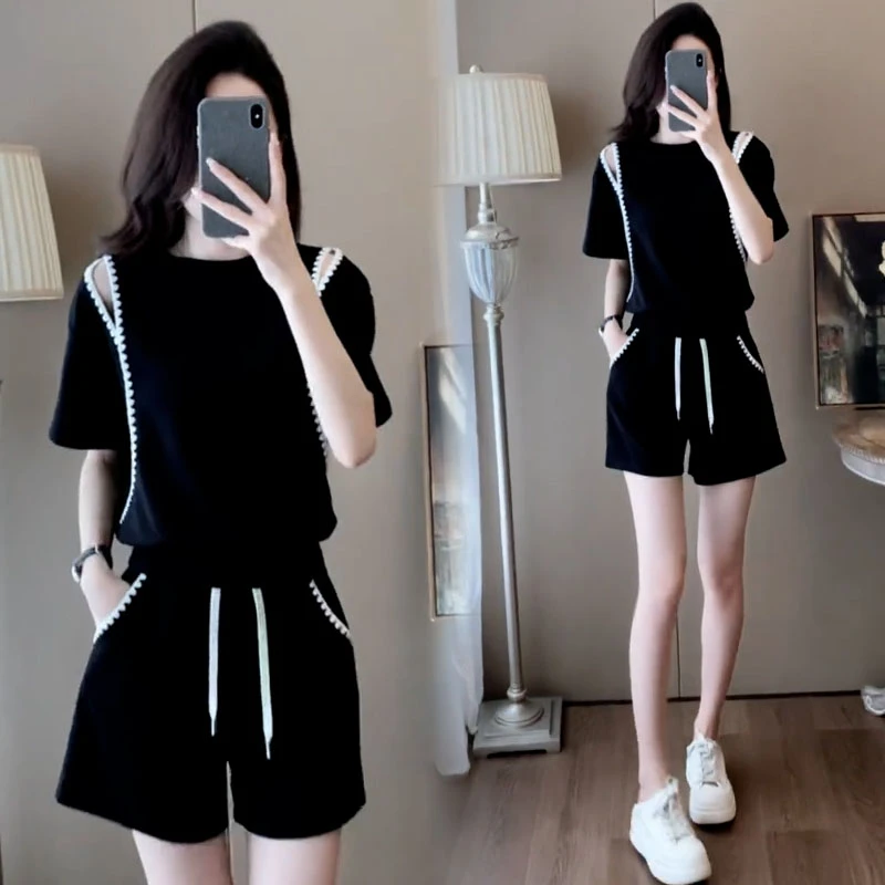 休闲运动服套装女2025年夏季新款气质减龄露肩短袖高腰短裤两件套
