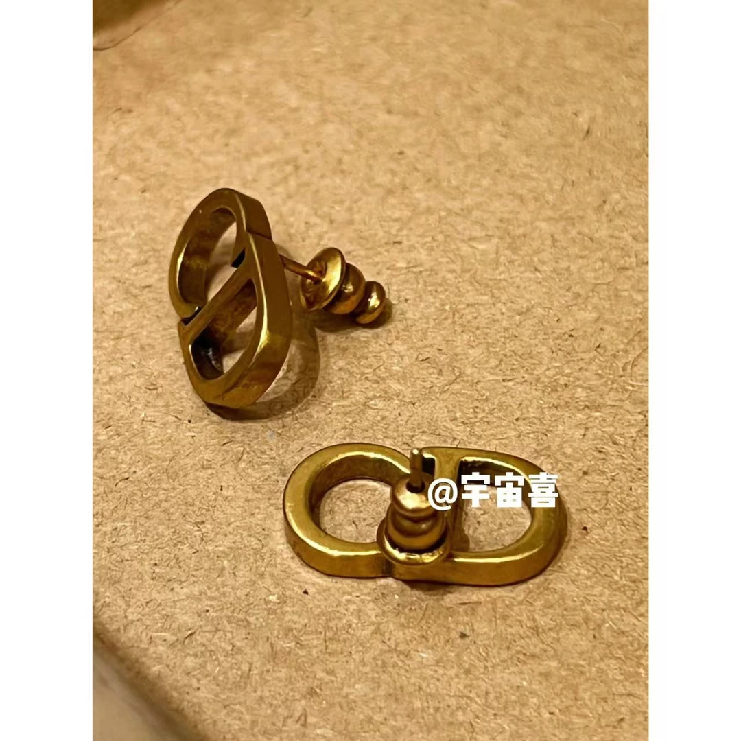 黄铜耳饰 L3-088【黄铜字母cd黑金极简耳钉】