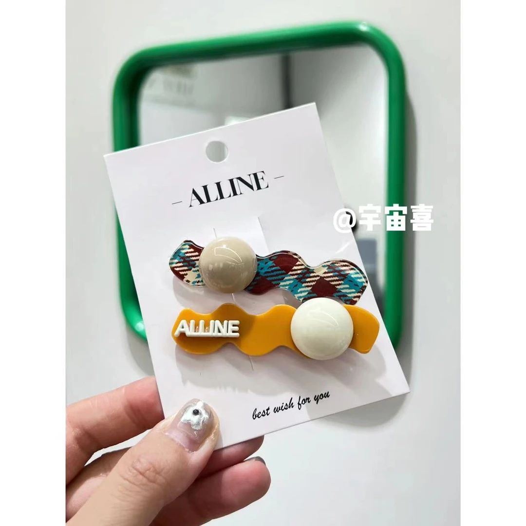 N3-043【亚克力彩色波点小圆豆字母发夹】