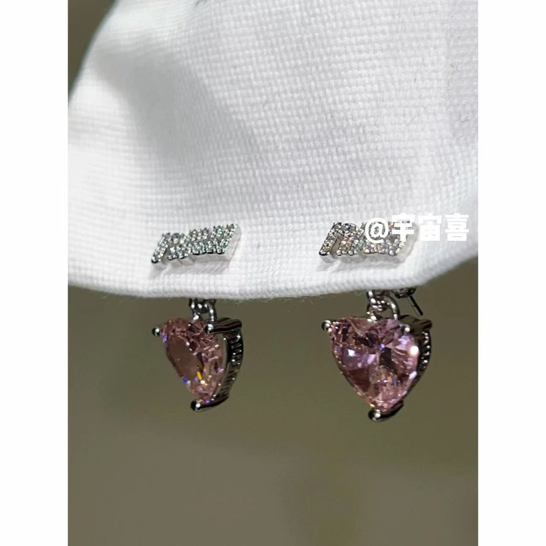 铜合金锆石耳饰 E3-030【小m白锆字母前后爱心粉锆耳钉】