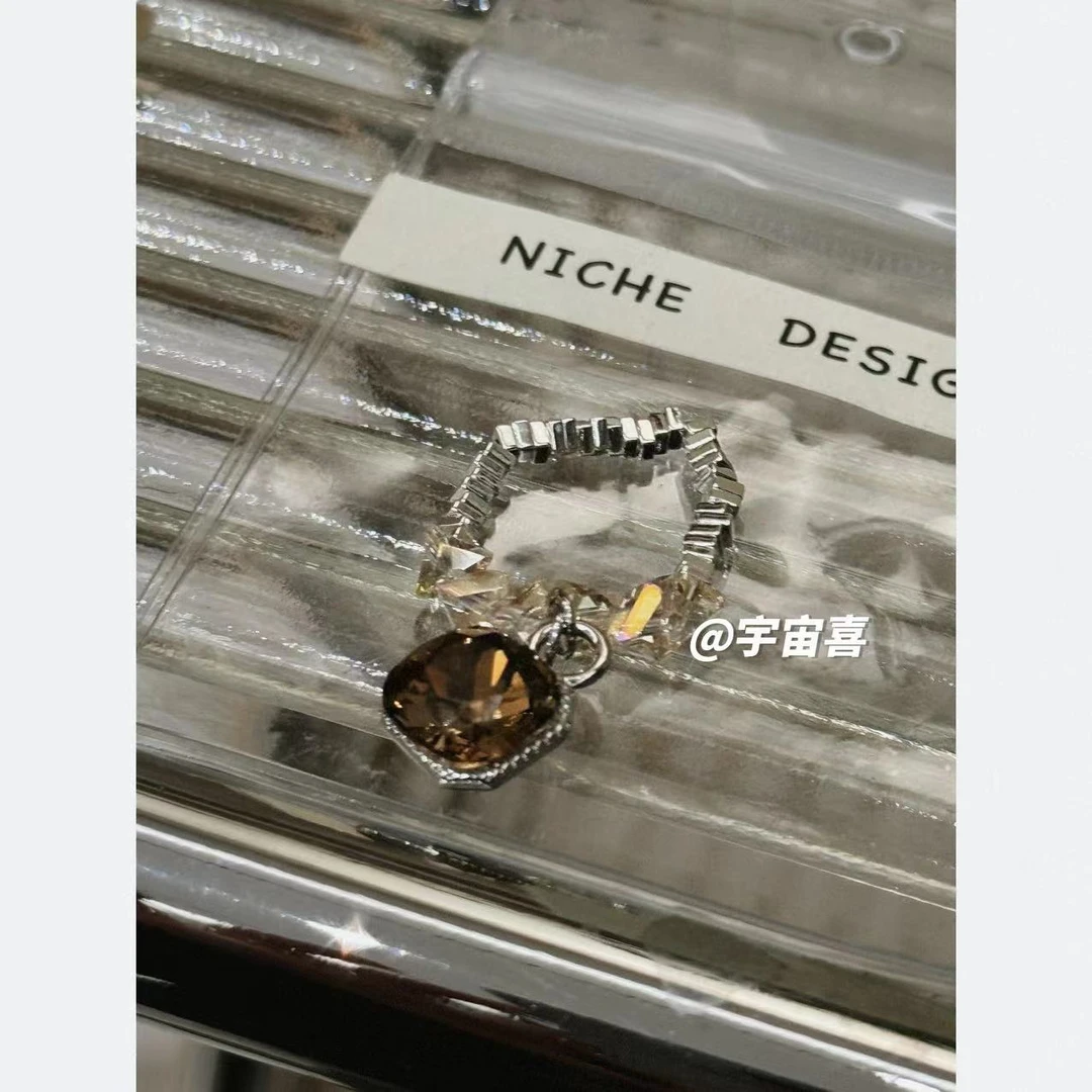 铜合金锆石戒指 K1-055【茶色碎石弹力绳方糖戒指】