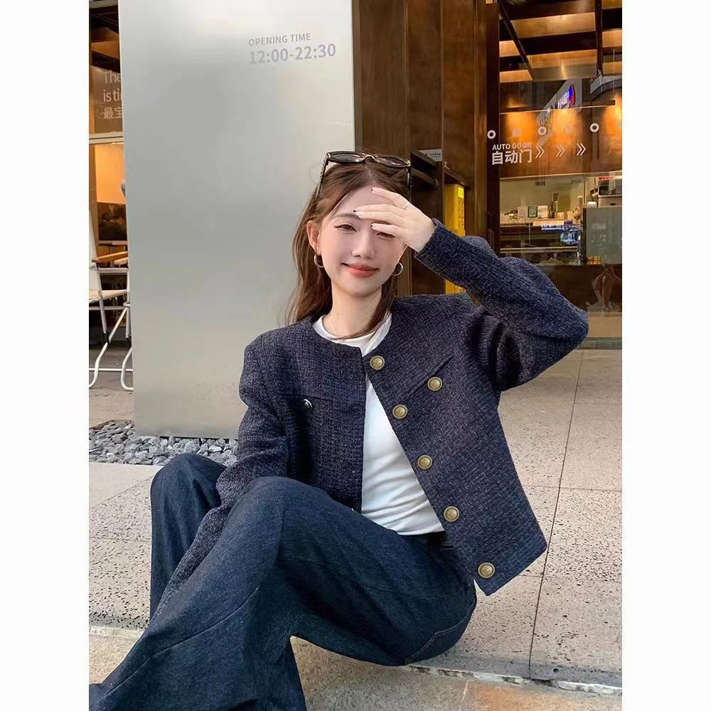 24902藏蓝色短款小香风外套女2024秋冬新款单排扣高级感宽松长袖