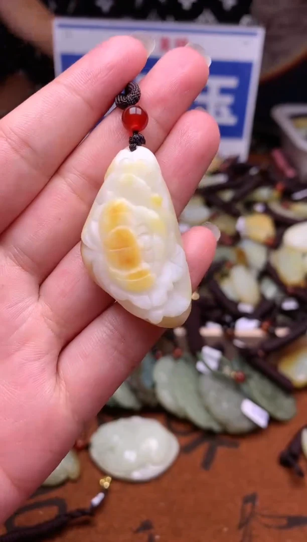 【闪购商品】和田玉颈饰未镶嵌1