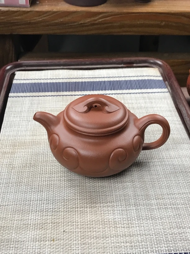 紫砂壶仿古如意采用小红泥手工制作容量300cc做工精致仿古壶手制