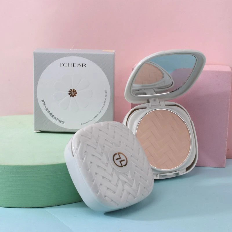 蕾琪小雏菊柔雾双层粉饼遮瑕服帖防水防汗不脱妆学生持久买一送一