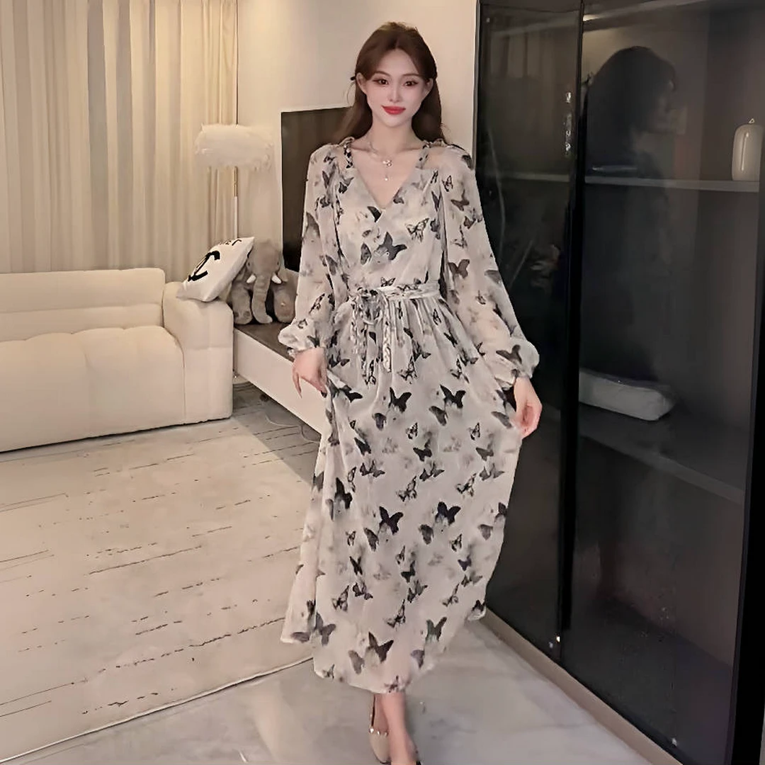 2024夏季蝴蝶水墨春夏气质宽松连衣裙长袖防晒显瘦收腰法式中长款