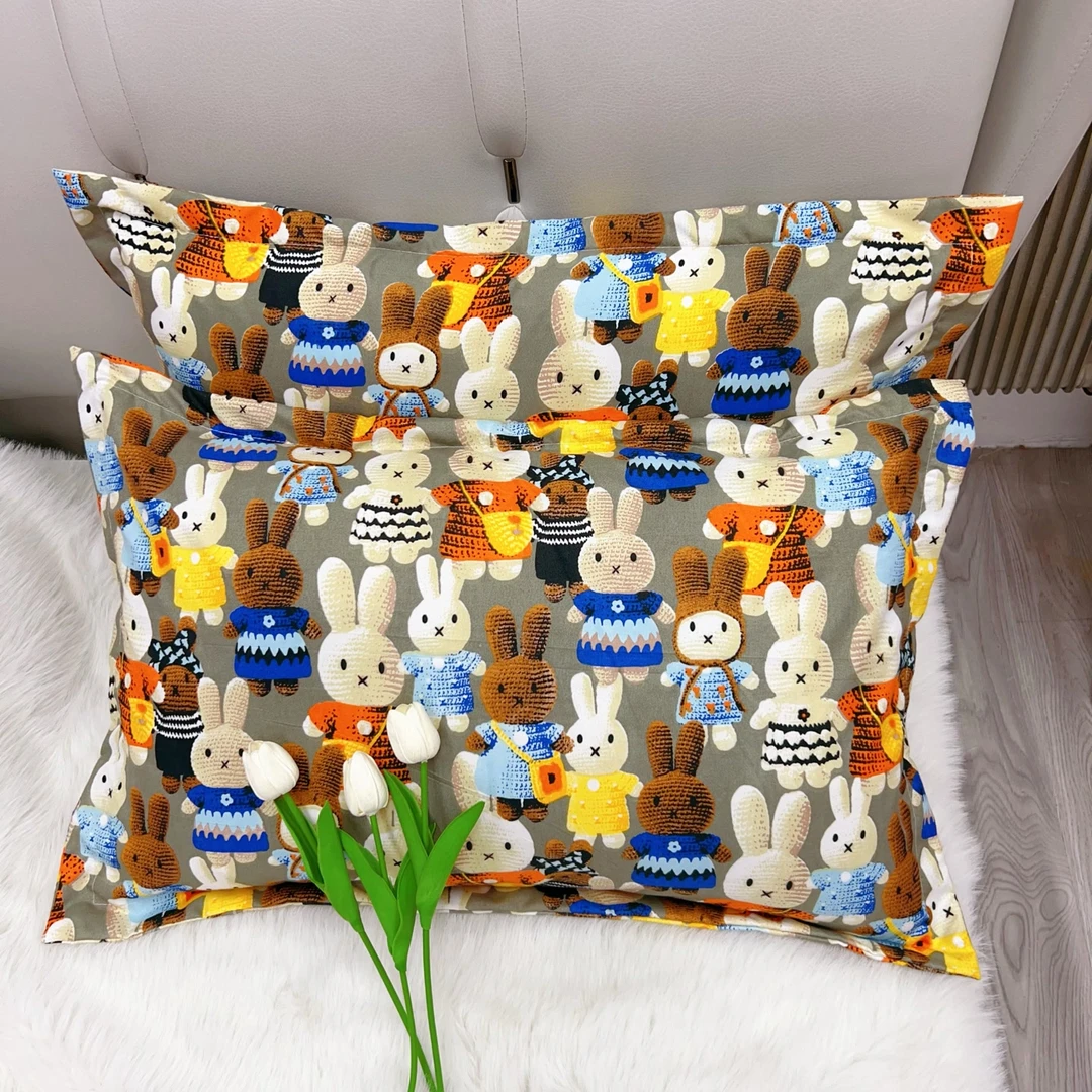 吉祥兔枕套48cmX74cm