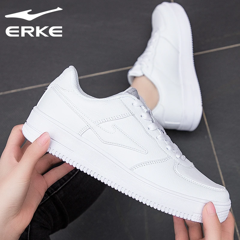 鸿星尔克女鞋2025秋季新款潮流百搭小白板鞋轻便学生休闲运动鞋