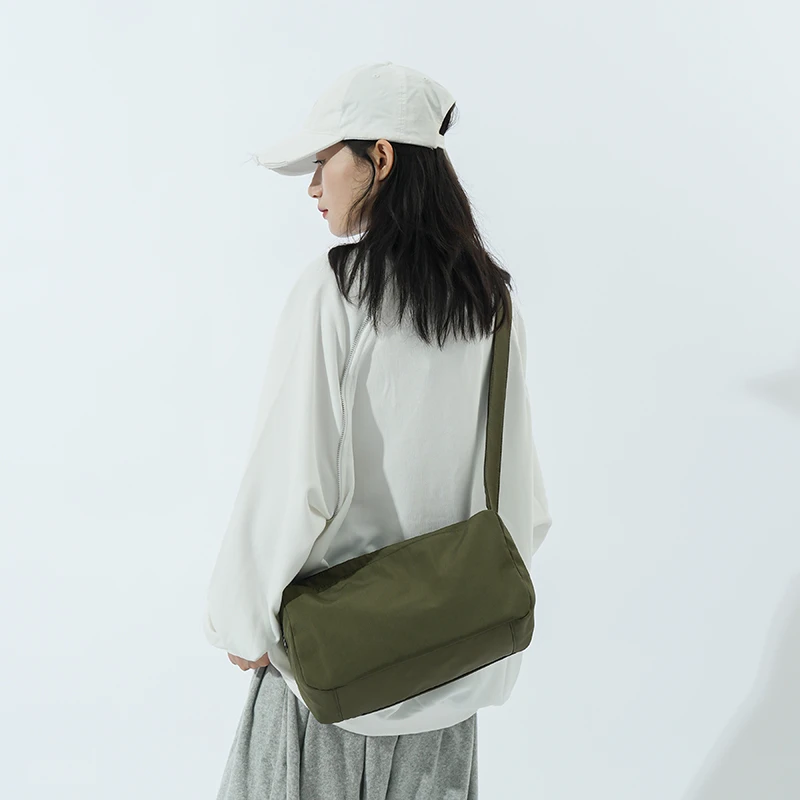 2024秋冬新款休闲时尚包百搭简约纯色女式潮流单肩斜挎包轻便通勤