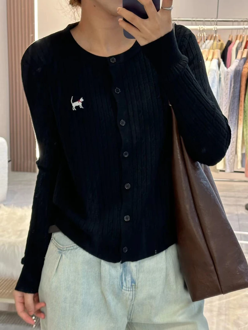 【DF】小猫扭绳秋冬新款时尚百搭秋季圆领纯色外搭针织开衫女ins