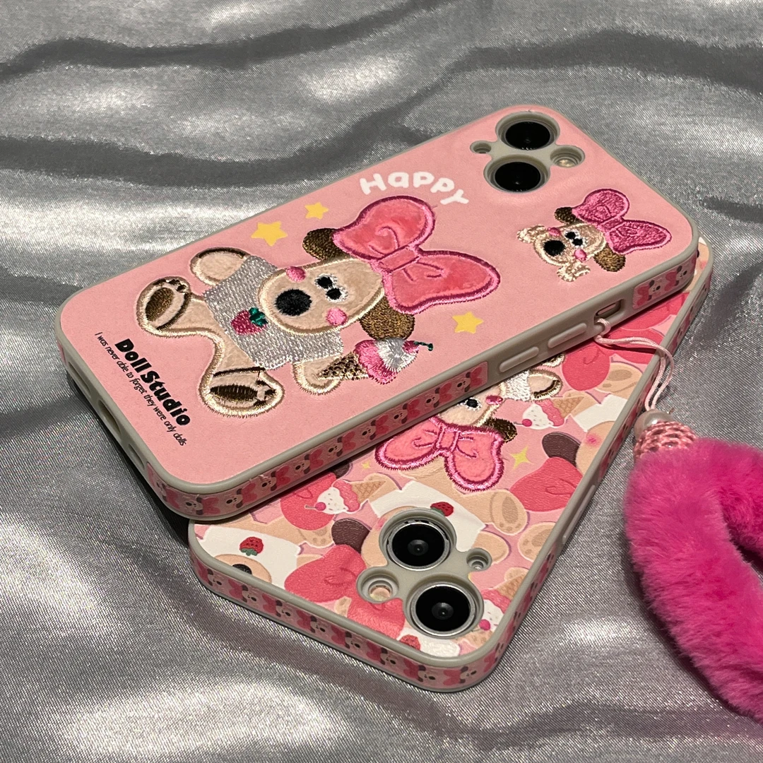 刺绣蝴蝶结狗狗iphone15手机壳苹果14promax皮质新款13腕带链条女