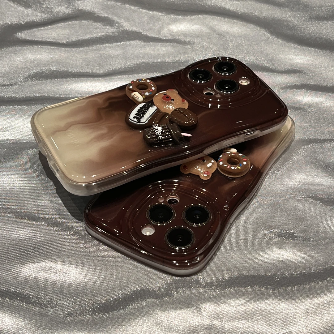 咖啡色晕染立体小熊适用苹果14手机壳iPhone15Promax新款13网红女