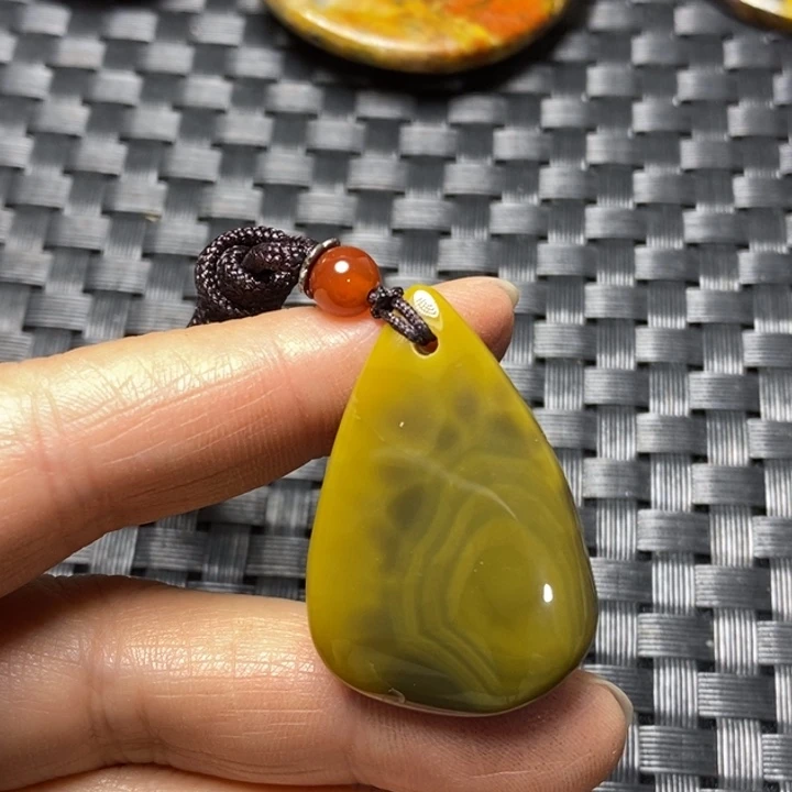 玛瑙/玉髓颈饰未镶嵌魔**拉