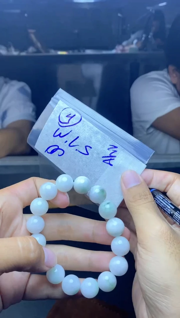 【闪购商品】定制翡翠未镶嵌珠串