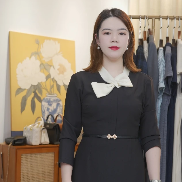 2024秋冬新款蝴蝶结小黑裙气质优雅女装连衣裙