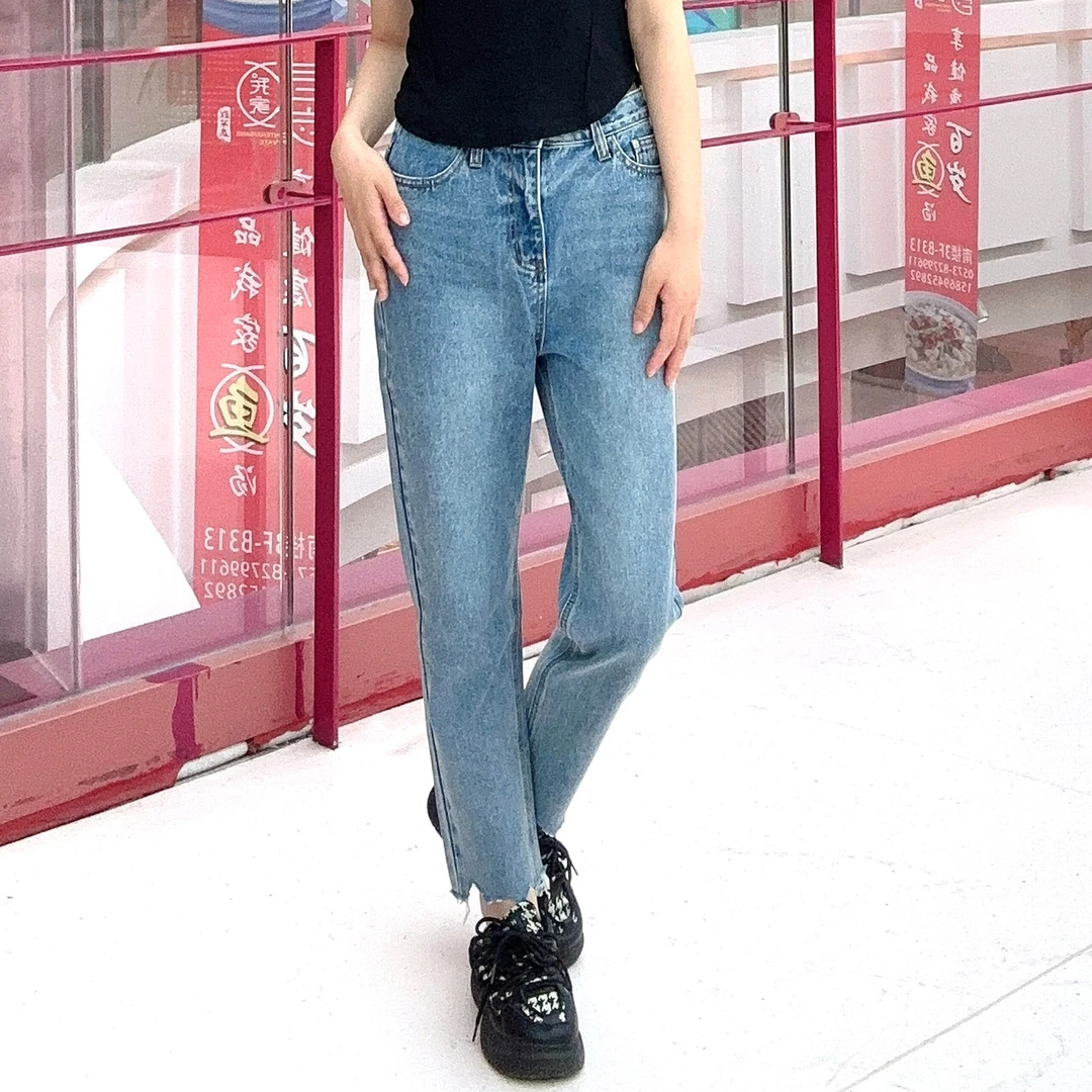 工厂直供高腰牛仔裤女春秋直筒外穿宽松显瘦复古毛边百搭烟管长裤