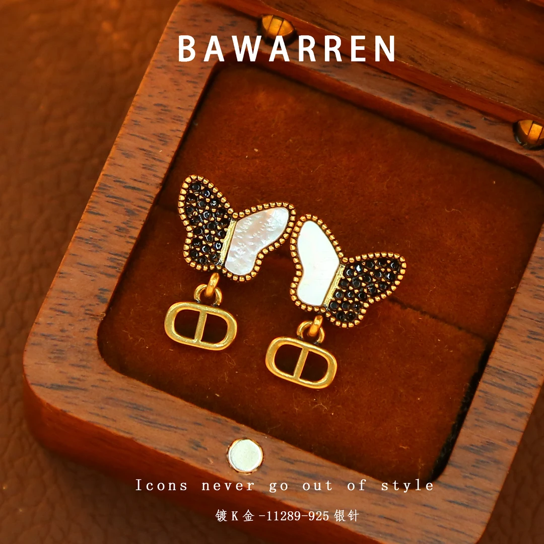 Bawarren 意❤ 11289-【猪鼻蝴蝶】耳钉简约百搭