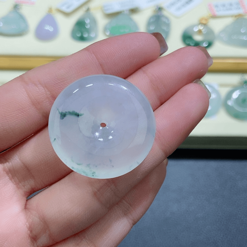 【闪购商品】翡翠颈饰未镶嵌颜*?