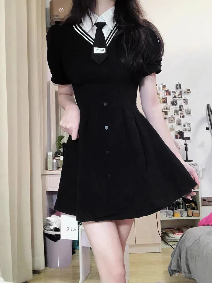 连衣裙显瘦夏季黑色法式小黑裙赫本风少女小个子泡泡袖收腰