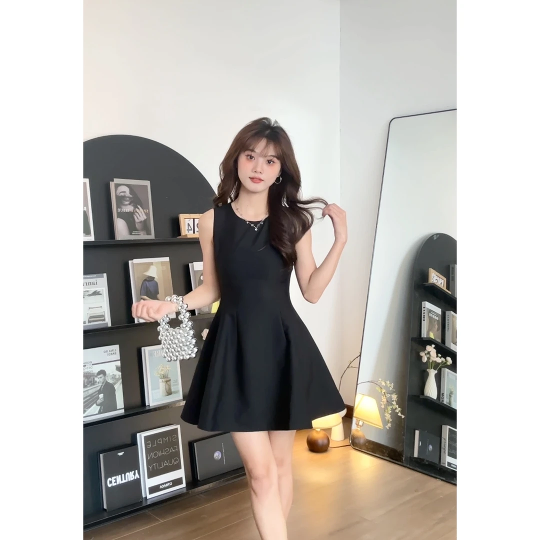 【樱桃小个子】夏季清凉新款休闲风气质纯色无袖连衣裙女ZR-Q75599