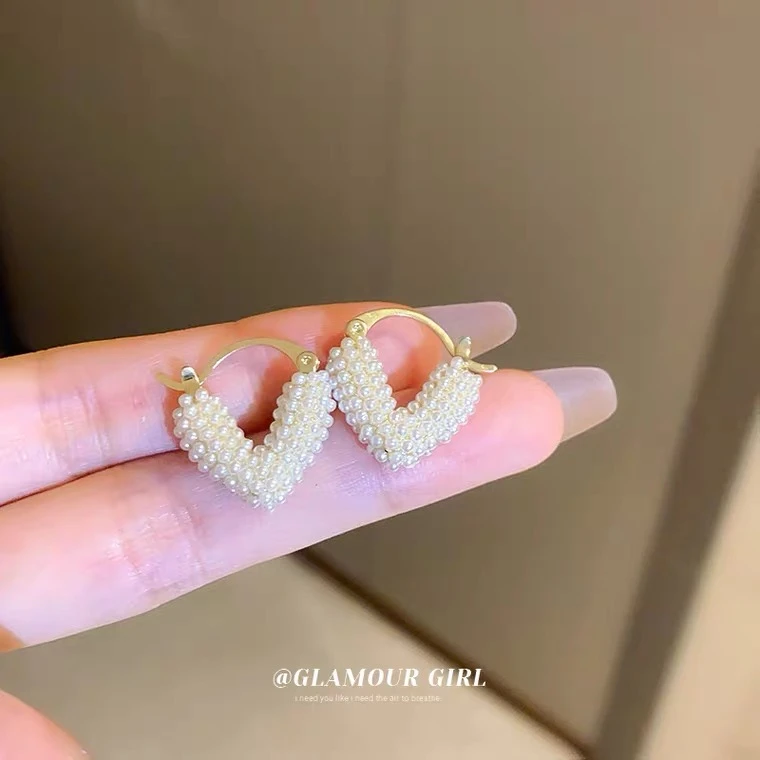 铜合金仿珍珠耳饰 小众ins心形小米珠耳环高级轻奢925针百搭耳环