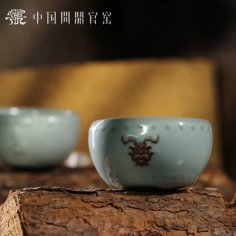 问鼎官窑龙首战鼓杯