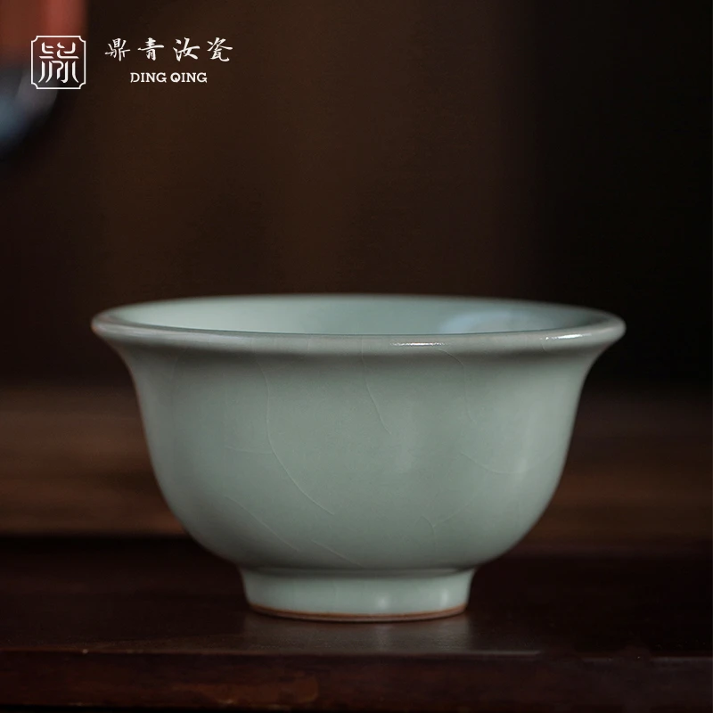 问鼎鼎青汝瓷压手杯