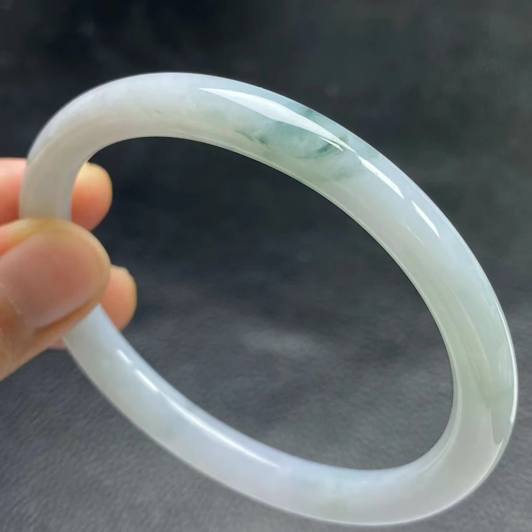 翡翠飘花贵妃圆条精美手镯女款