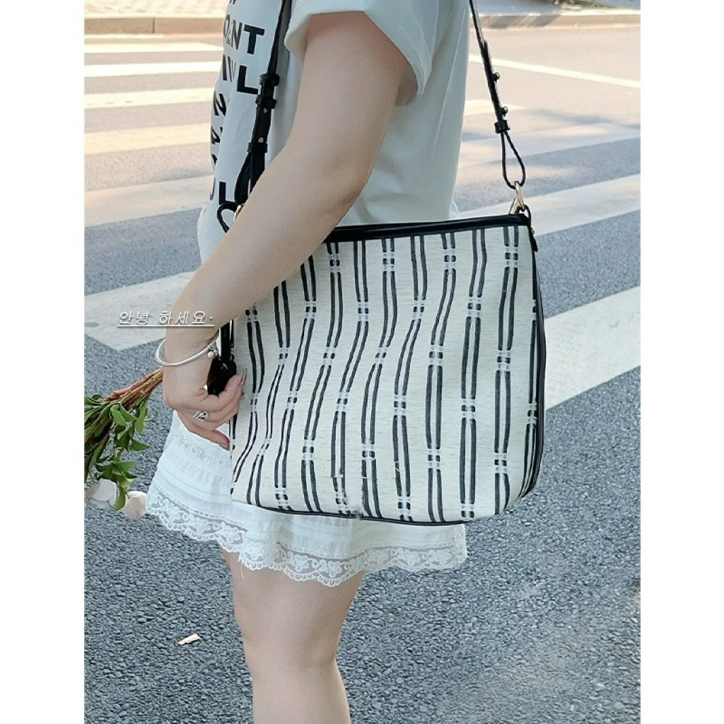 帆布托特包包女2024夏季新款大容量休闲日常上班通勤慵懒单肩斜挎