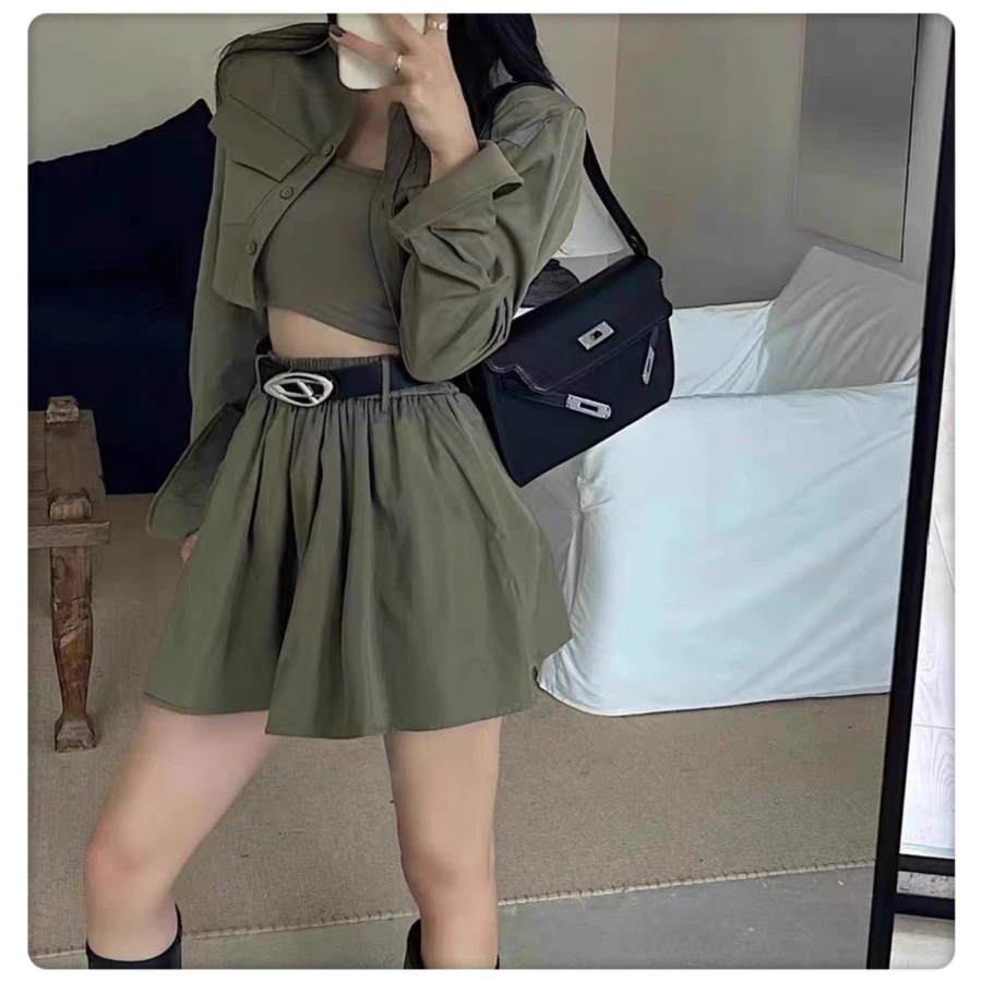 早秋2023新款韩版工装风polo领上衣纯色吊带高腰半身短裙三件套