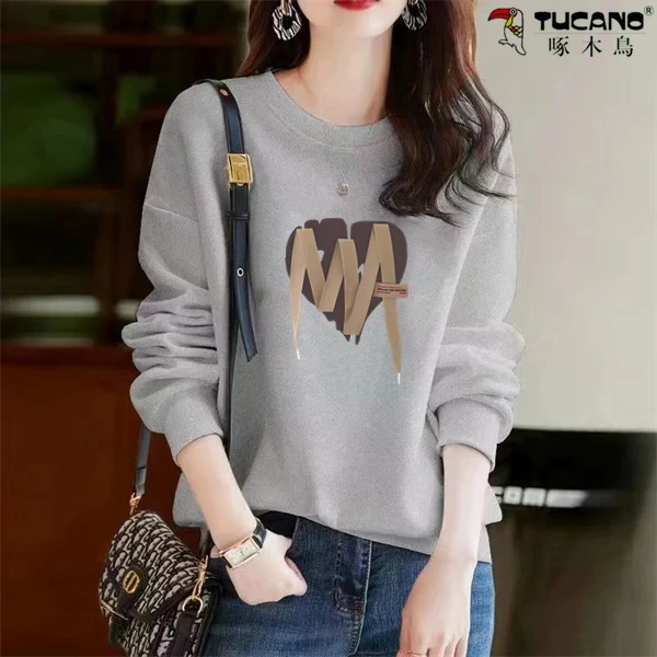 【啄木鳥】纯棉圆领上衣卫衣女新款春秋显瘦体恤秋冬加绒印花长袖