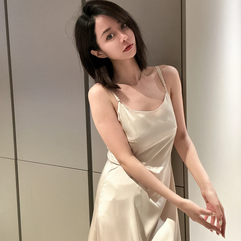 ohan夏季吊带连衣裙性感打底睡衣外穿裙子气质显瘦薄款纯色设计感
