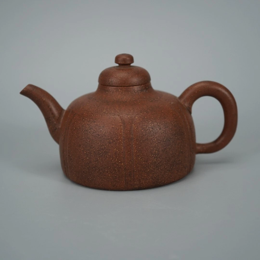 10749明供春年代款紫砂壶