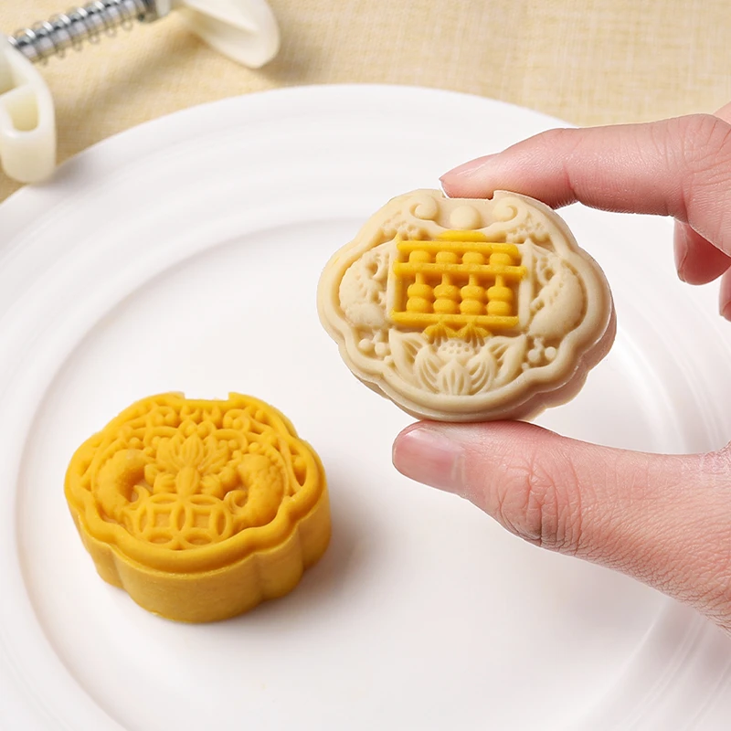 2024新款国风如意算盘月饼模具做绿豆糕冰皮糕点的按压家用50g克