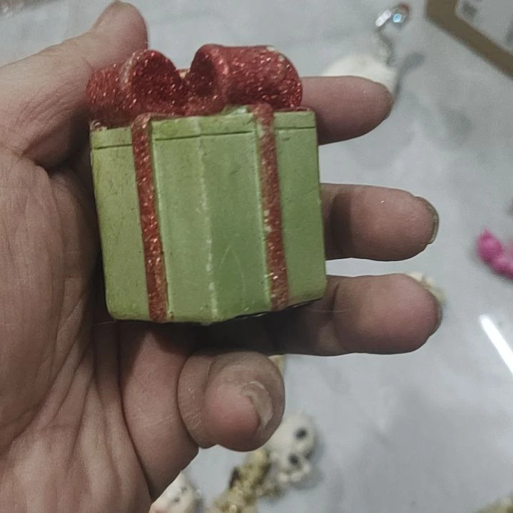 【闪购商品】树脂15cm-20cm皓***咪